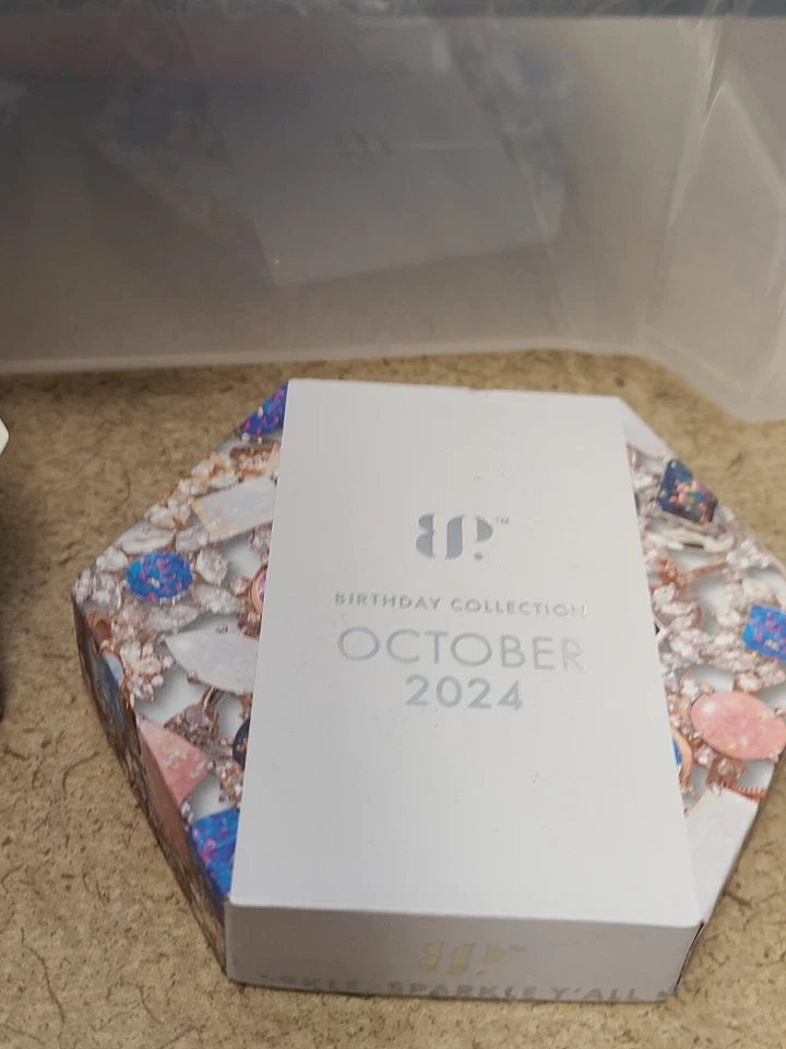 Pendientes BP Octubre 2024 “Un Círculo de Amor” Esmeralda Ópalo de Fuego RBP8291 Foto 4 de 4