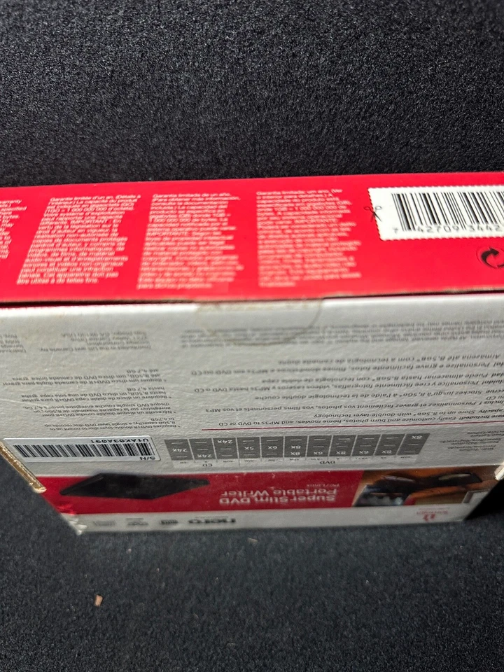 Iomega SuperSlim DVD Portable Writer DVD+-RW/R+-/CD-RW USB 2.0 DVDRW8X-U - Image 2 of 4