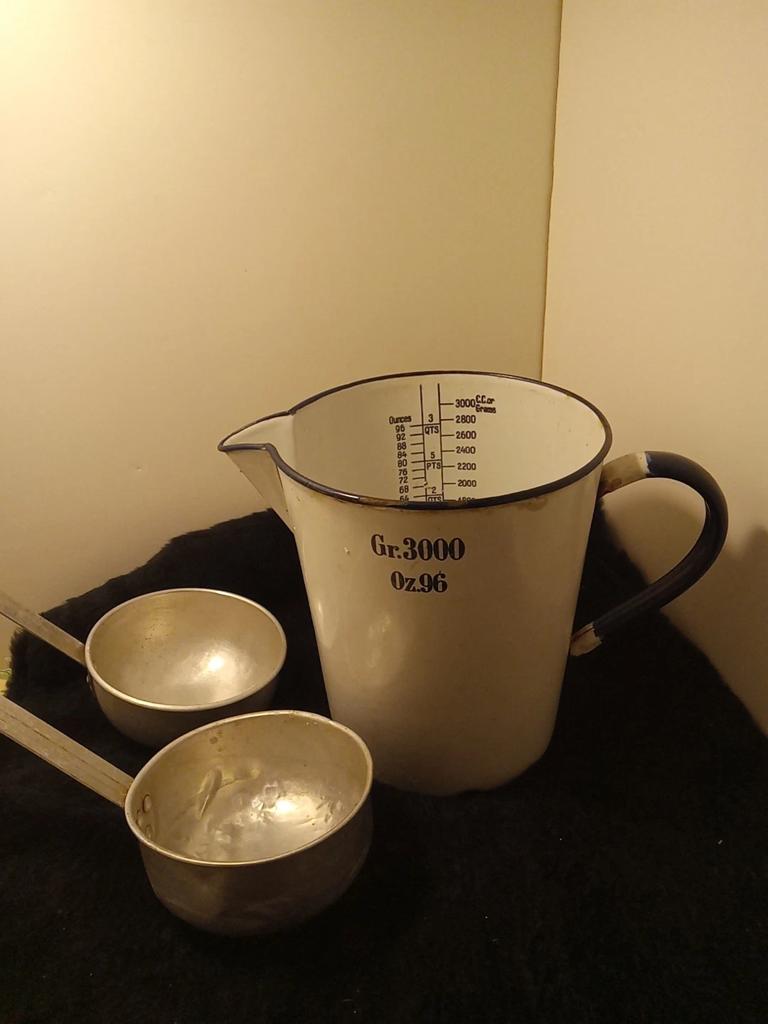 Measuring Pitcher 3 Qts Made In Czechoslovakia Plus Xl 2 Ladles For Canning