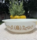 Vintage PYREX Golden Tulip 024 Round Casserole Dish Bowl 2 Qt NO LID