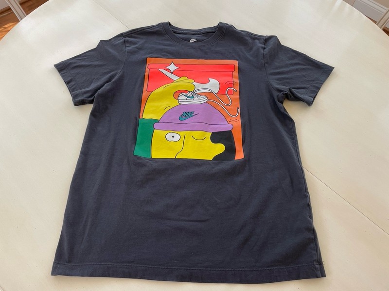Nike Mens Size M Dark Gray Graphic T-Shirt - Worn Twice