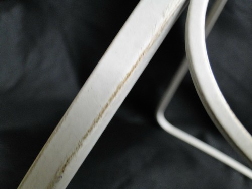 Tripar Distressed White / Cream Metal Display Stand for One Book - Picture 10 of 15