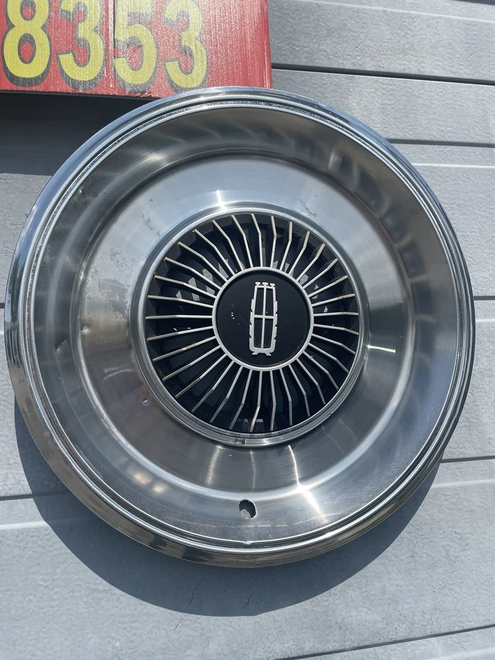 1979-1989 Mercury Grand Marquis б/у 4 оригинальных колпака колес 14 дюймов красивые 33 Finn's - Изображение 3 из 4