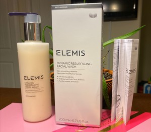 elemis dynamic resurfacing facial wash 200ml