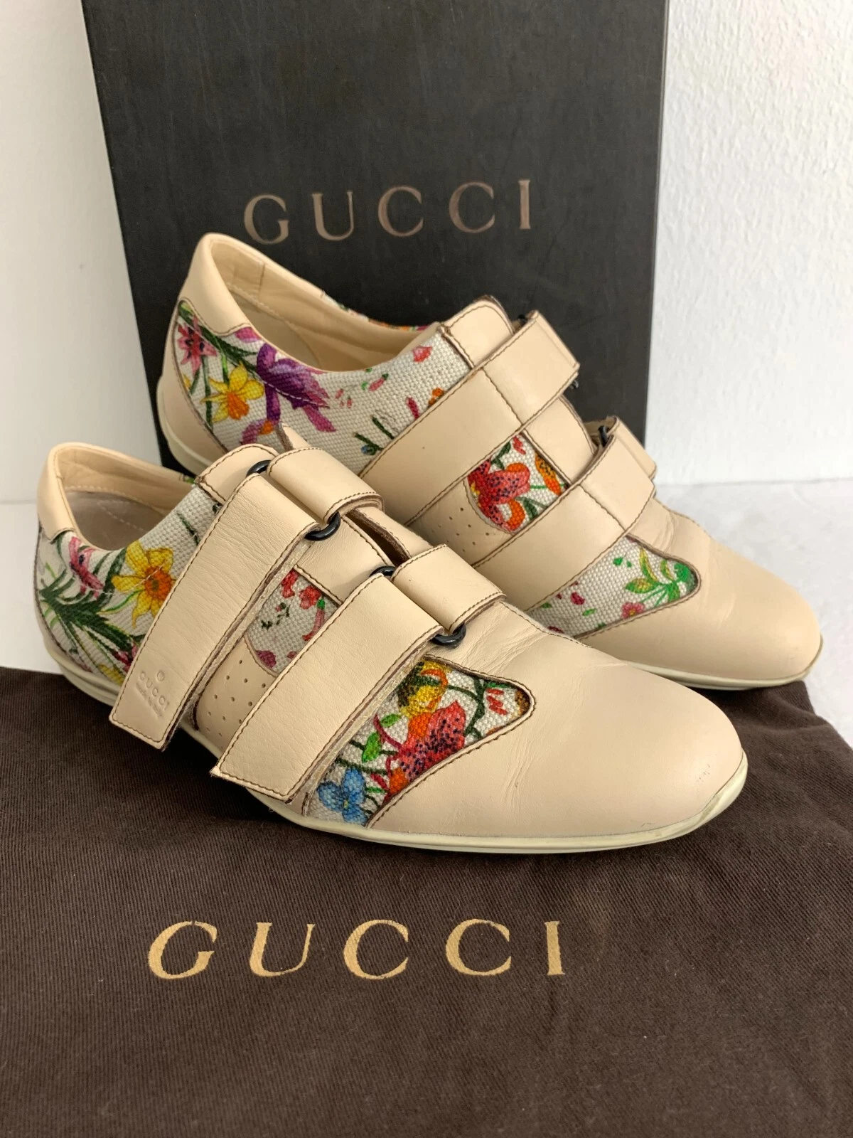 Baskets femme Gucci beige cuir toile fleurie pointure 6,5 avec boite