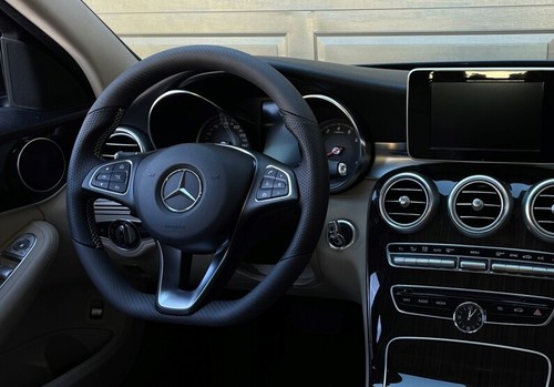 Real Carbon Fiber Matte Black/Gray Steering Wheel for 2015-2018 GLA250 W205 C300 - Picture 5 of 6