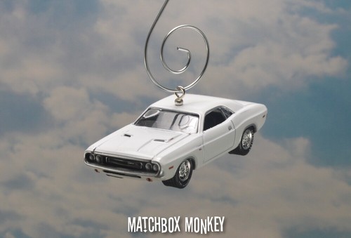 White 1970 Dodge Challenger R/T Custom Christmas Ornament Adorno Muscle - 第 4/12 張圖片