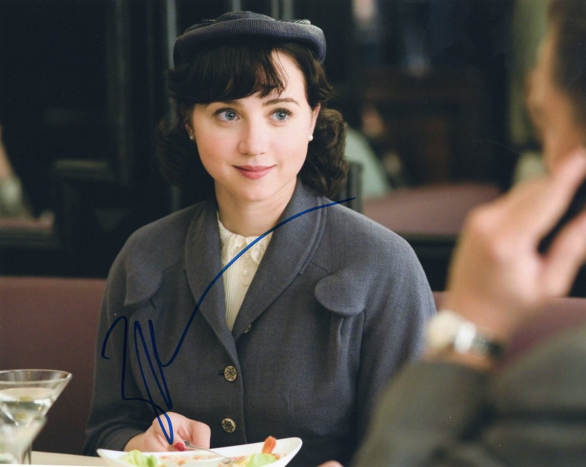 ゾーイ・カザン直筆サイン入り超大型写真…Zoe Kazan Amazon.co.jp: ゾーイ カザン直筆サイン入り超大型写真…Zoe