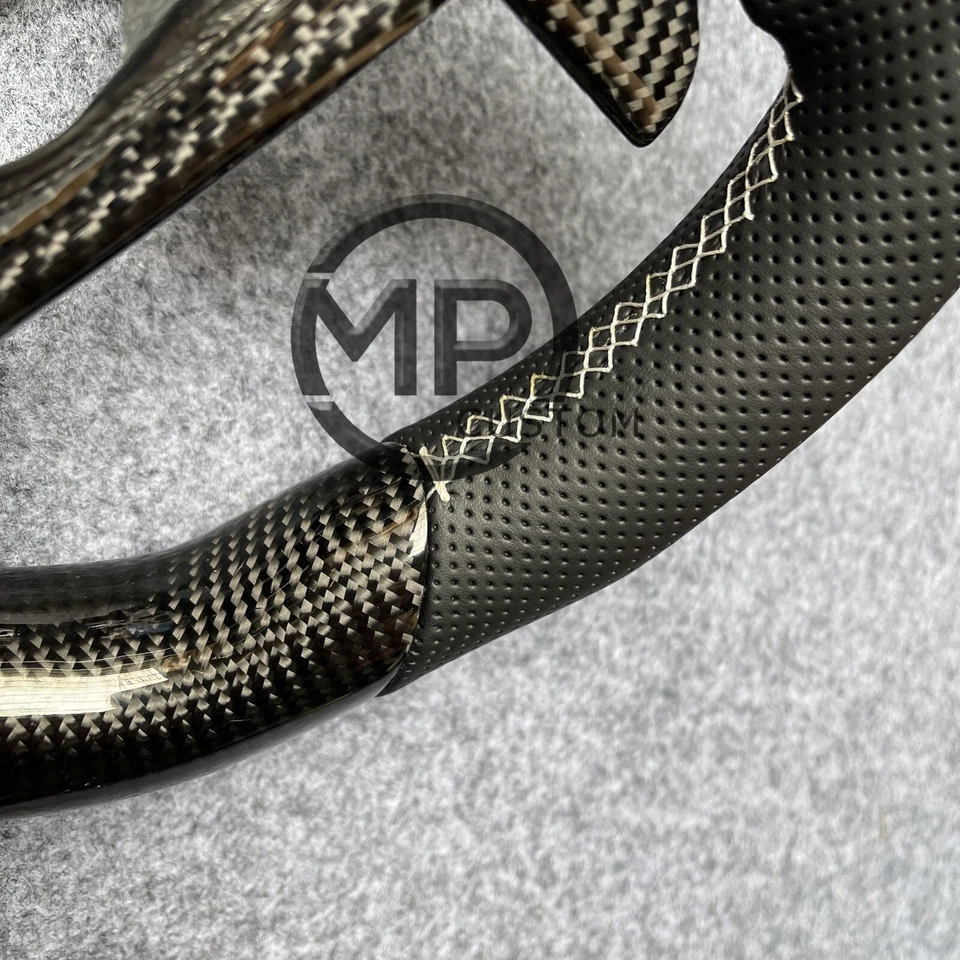 Custom Carbon Fiber Steering Wheel Fit For Honda 10th gen Accord Insight 2018+ - Image 3 of 4