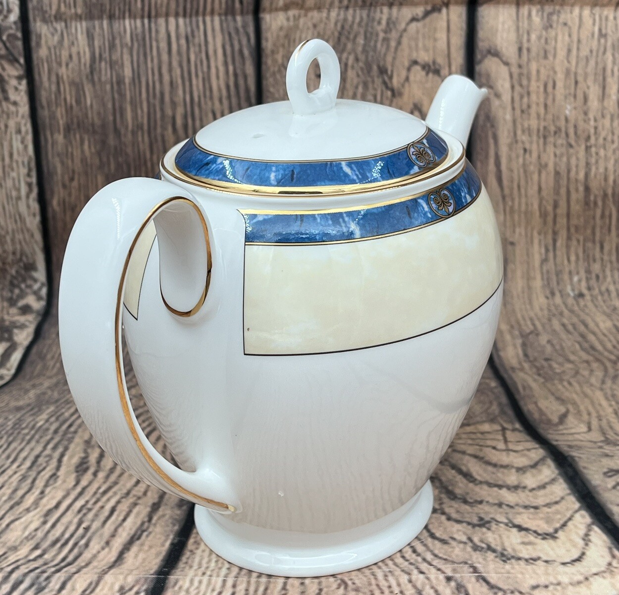 Wedgwood for DebenhamsALEXANDRIA PATTERNBone China Teapot1 3/4 Pint