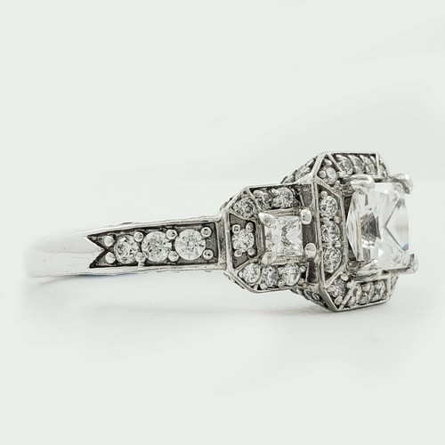 3.50 CT Cushion, Round & Princess Cut Diamond Engagement Ring GIA Certified - Picture 8 of 9