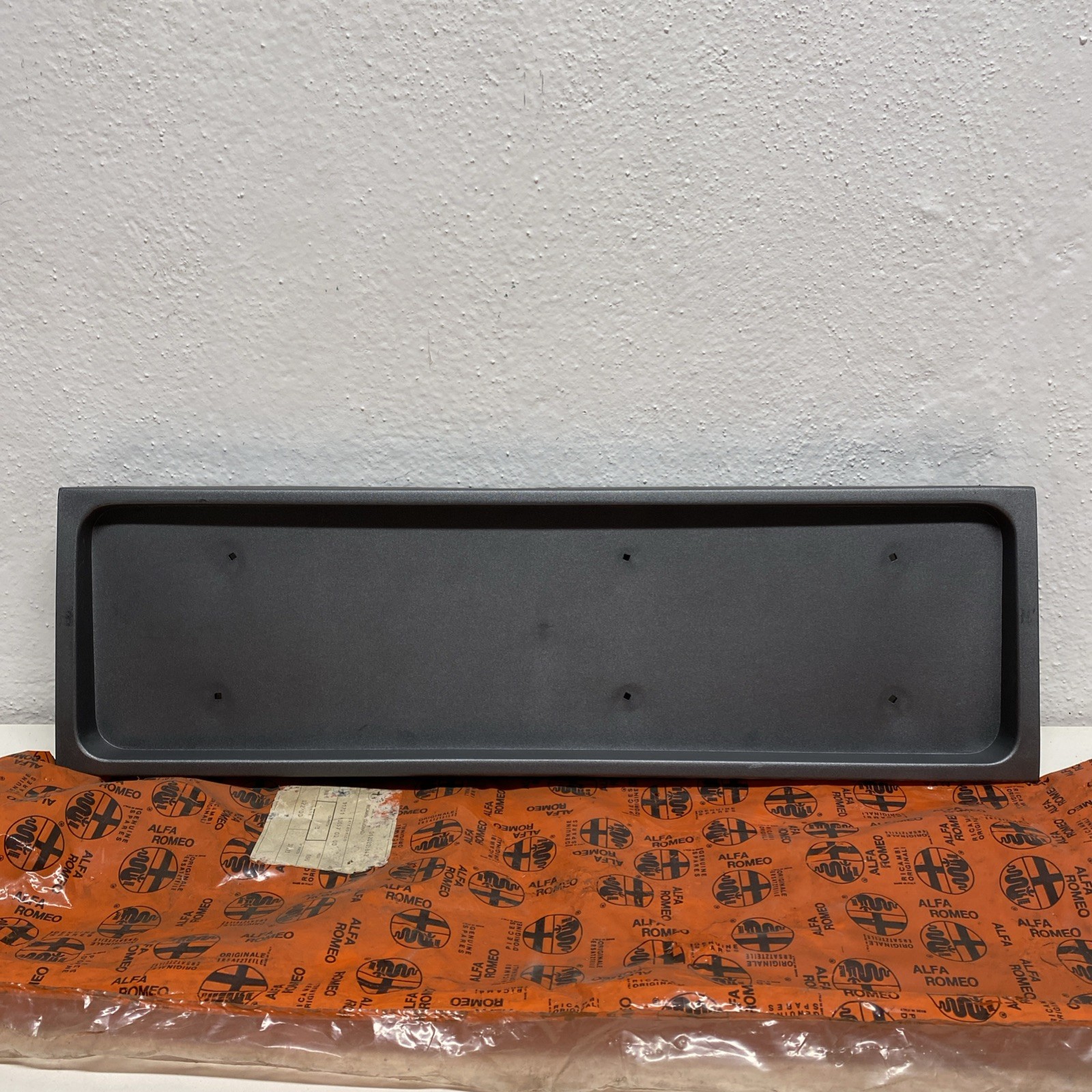 Ricambio Storico Portatarga Alfetta 2000 OEM 11701900570000