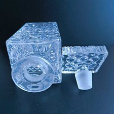 Karaffe aus transparentem geschliffenem Glas mit Stopfen, rechteckig, 29 cm