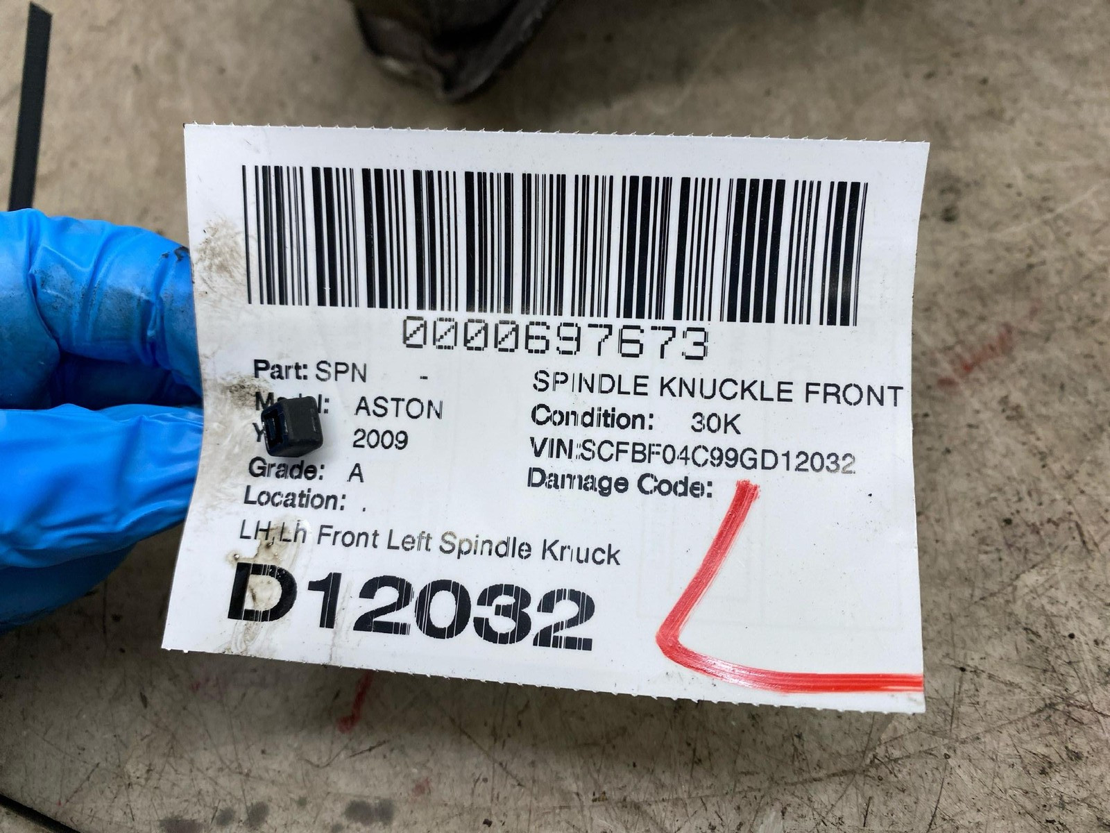 Aston Martin Vantage 2009 FRONT+LEFT Wheel bearing