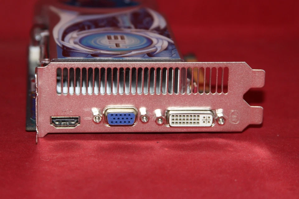 HIS IceQ ATI Radeon HD 4670, 1GB 128BIT DDR3, AGP Graphics Card (H467QS1GHA) - Image 3 of 4