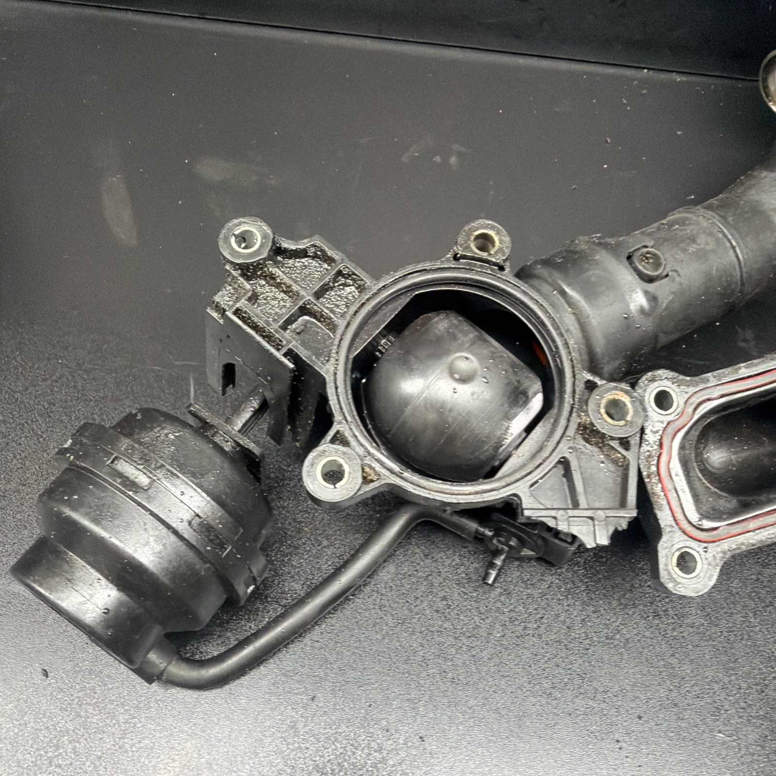 Bentley Continental GT 2013-2018 Thermostat housing