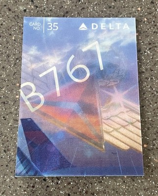 Holographic Delta Air Lines Pilot Trading Card 2015 Boeing 767-300ER Card 35