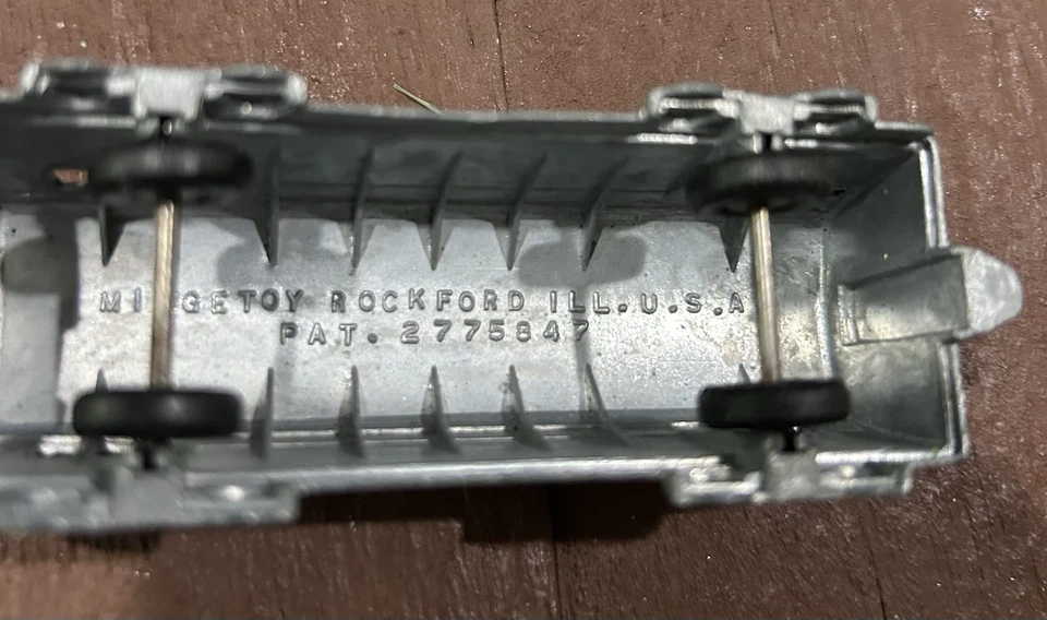 Винтажные литые поезда Midgetoy 1950 или 1960 гг. - Изображение 4 из 4