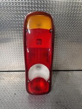 Feu arrière Nissan CABSTAR