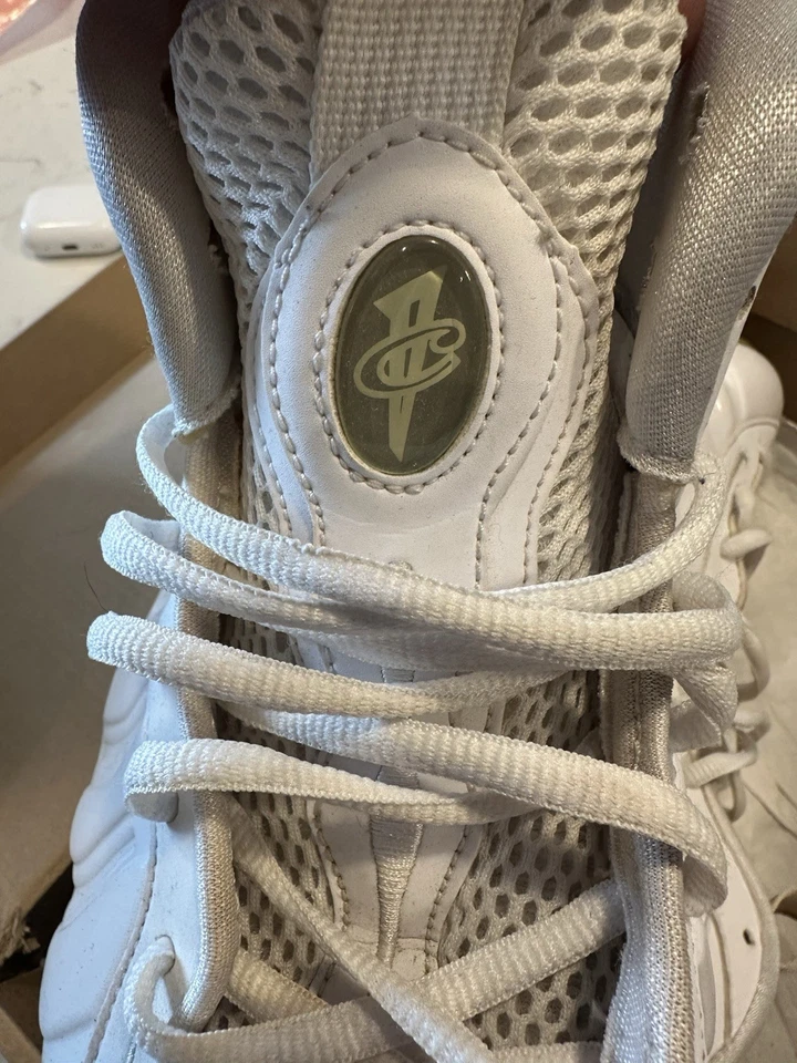Nike Foamposite One White Size 9.5 - Image 2 of 4