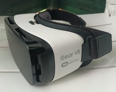 Samsung Gear VR Smartphone VR Headset Oculus aus Kunststoff, Weiß/Schwarz