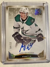 2019-20 Ud The Cup - Gold Spectrum Auto - Miro Heiskanen 412 - Jersey Numbered 2019-20 Ud The Cup - Gold Spectrum Auto - Miro Heiskanen 412 - Jersey Numbered