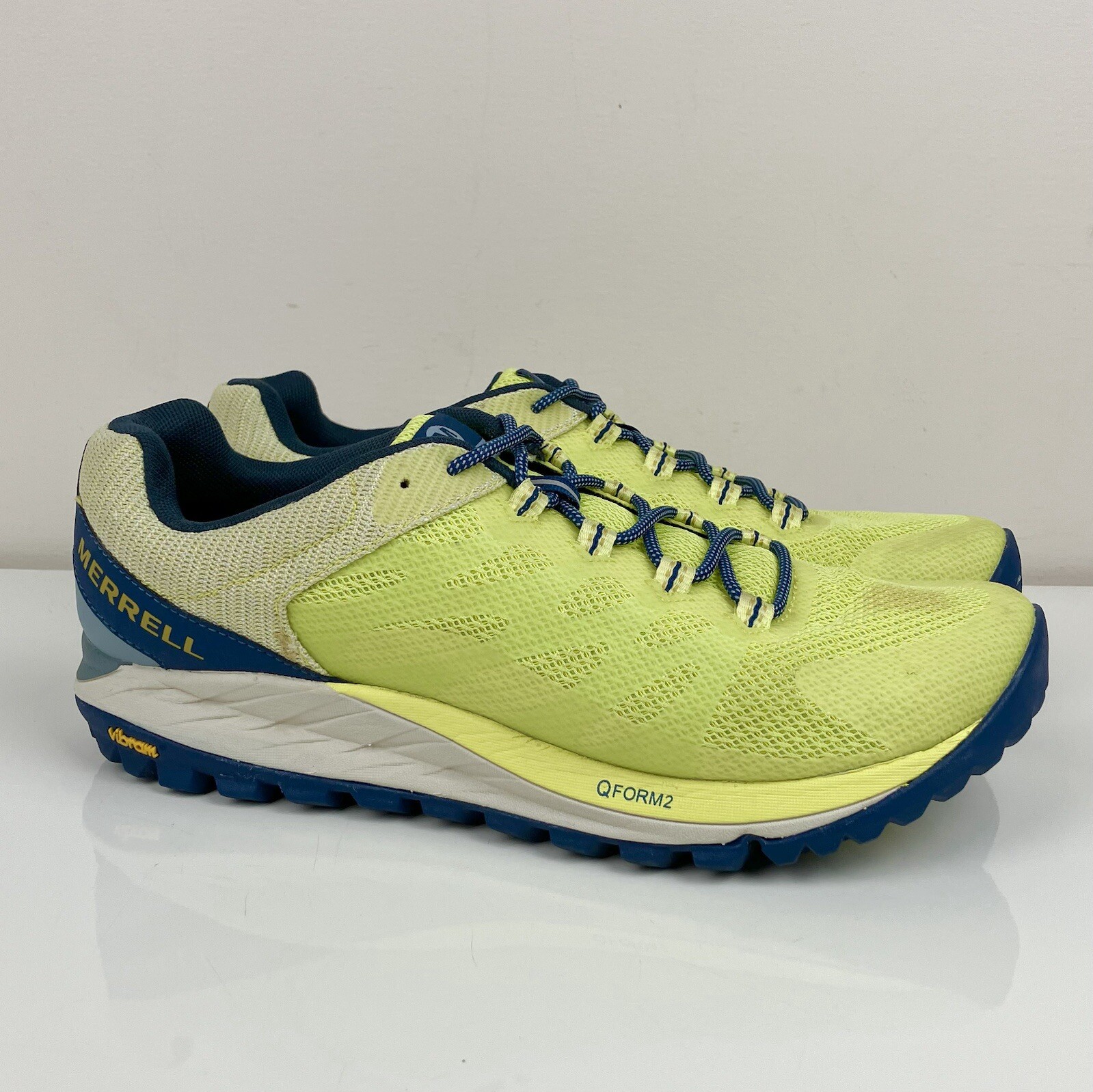 Scarpe da corsa Merrell donna taglia 10.0 Antora 2 basse gialle atletiche trail running