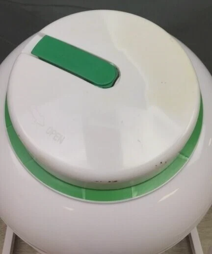 The Laundry Alternative Non-electric Mini Washing Machine Wonderwash White - Image 4 of 4