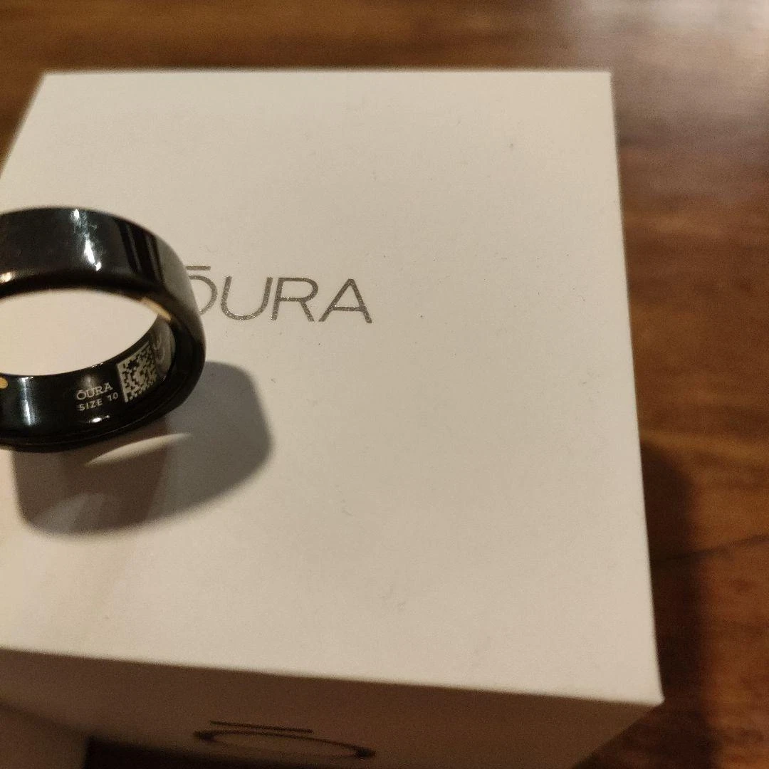 Oura Ring Aura Ring Gen2 Heritage Black US10 Size Good Condition Oura Ring Aura Ring Gen2 Heritage Black US10 Size Good Condition