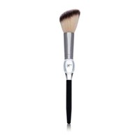 It Cosmetics Boutique Blush Brush on sale It Cosmetics Boutique Blush Brush on sale