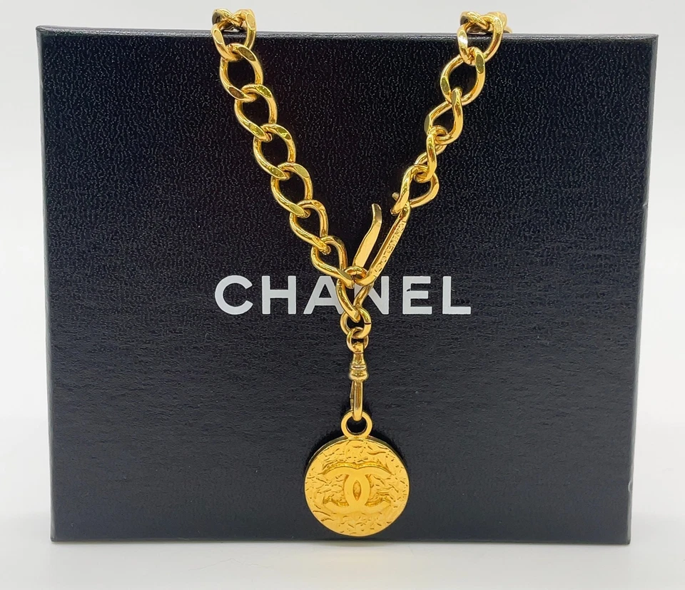 Authentic CHANEL Coco Chain Belt GD Logo Engraved 100cm  W/Box SK100733 - Image 2 of 4