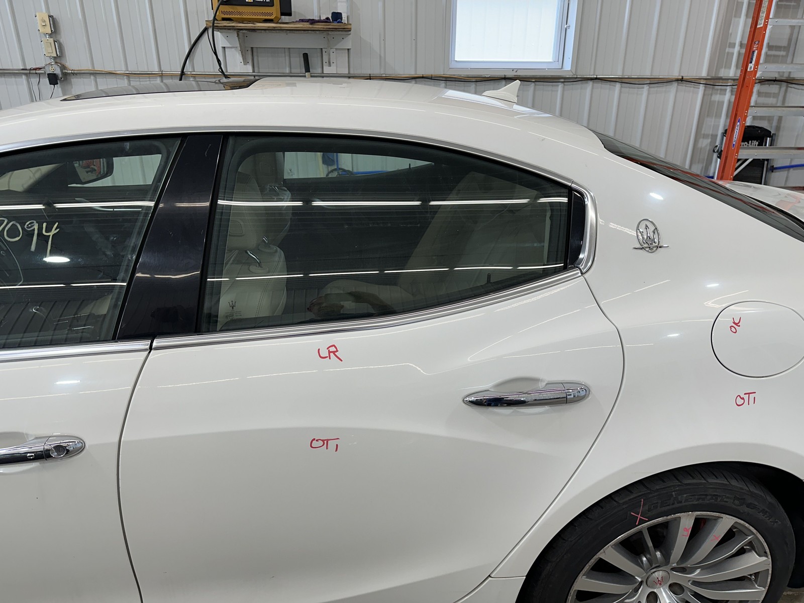 14-22 MASERATI GHIBLI DRIVER LEFT REAR SIDE DOOR BIANCO WHITE PAINT 268