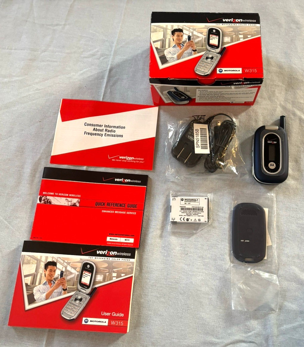 Vtg Motorola W315 Flip Phone NEW Open Box Blue Verizon Protective Plastic Screen