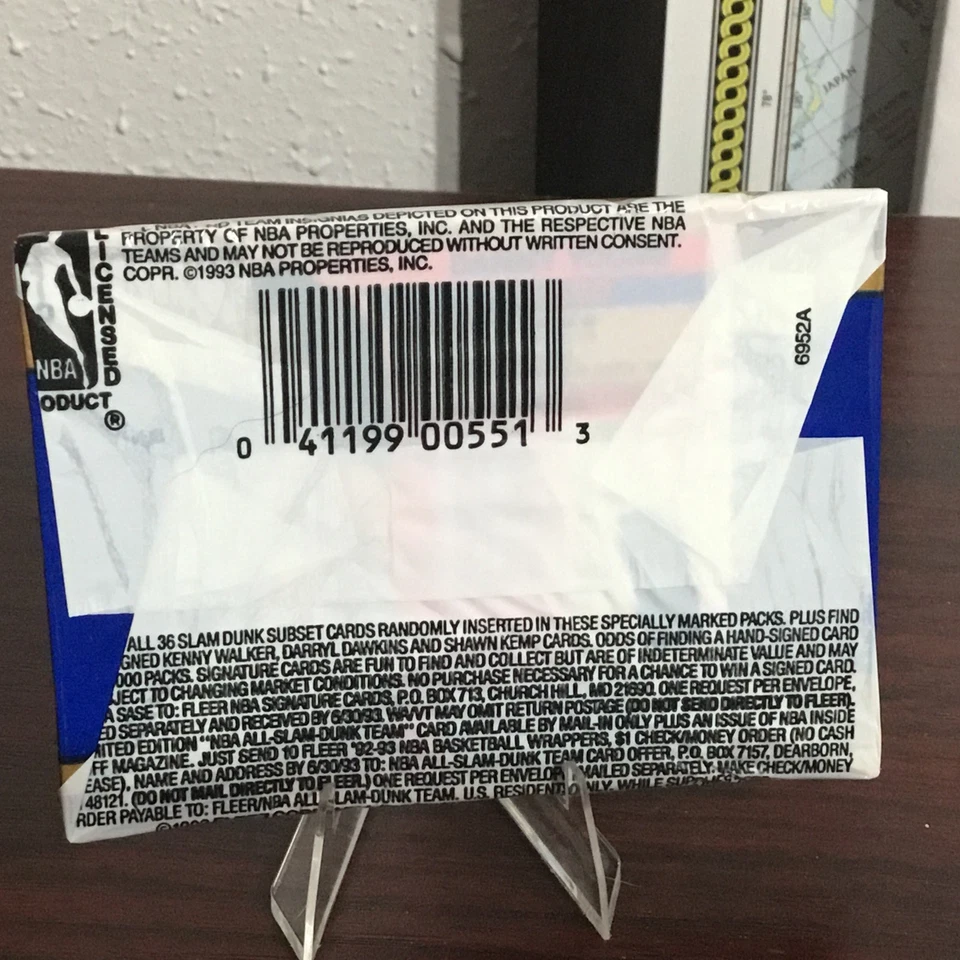Serie de baloncesto Fleer 92 93, 29 paquetes de cera sellados Slam Dunk Shaq RC Jordan Foto 2 de 2