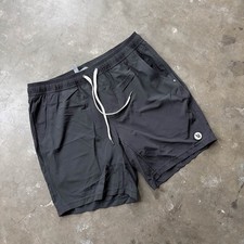 NWOT Mens Vuori Kore Short 7" Lined Athletic Hybrid Short Black L