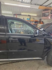 Used Front Right Door Assembly Front fits: 2016 Dodge Durango electric Front Rig