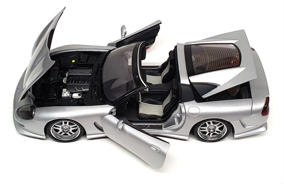 Autoart escala 1/18 diecast DC12124W - Callaway C12 - plateado Foto 4 de 4