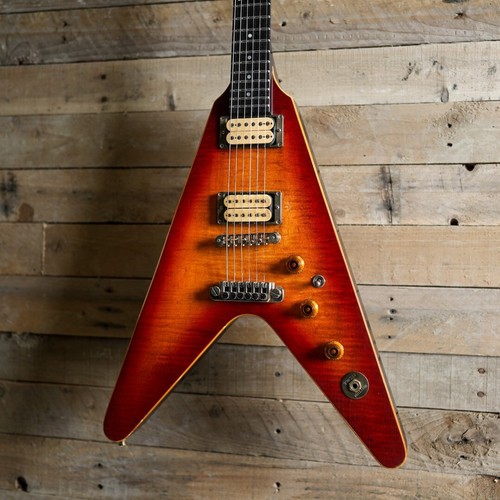 1982 Gibson Flying V 'THE V' CMT in Sunburst - Picture 1 of 12