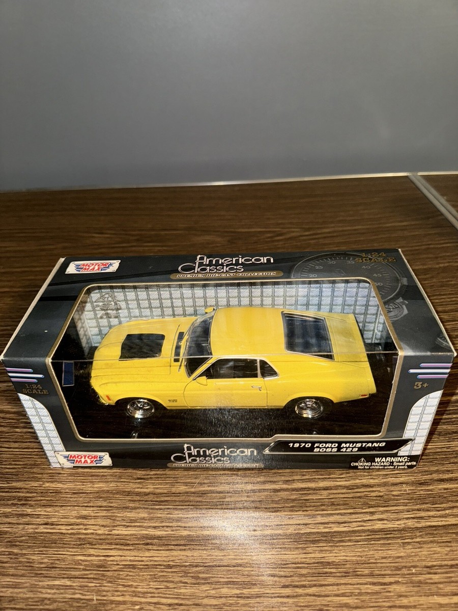 1/24 フォード MUSTANG BOSS 429 1970 1970 Boss 429 Mustang 1:24 Scale Diecast Model by Motormax