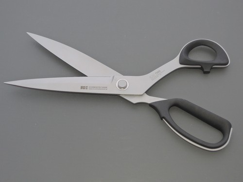 KAI 7300 Professionelle Schere Schneiderschere Stoffschere Textilschere 12"300mm - Picture 5 of 5