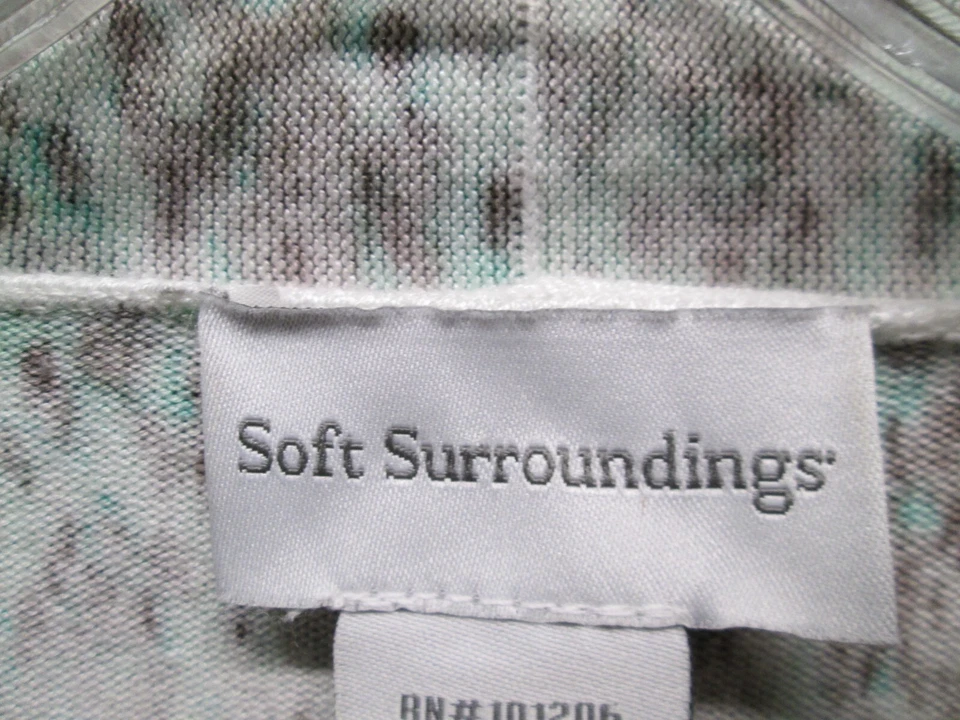 Cárdigan para mujer Soft Surroundings extra grande verde frente abierto estampado acuarela Foto 4 de 4