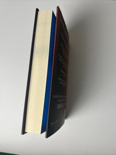 Flesh and Blood  by Patricia Cornwell  Hardback 🔥 - Picture 4 of 4