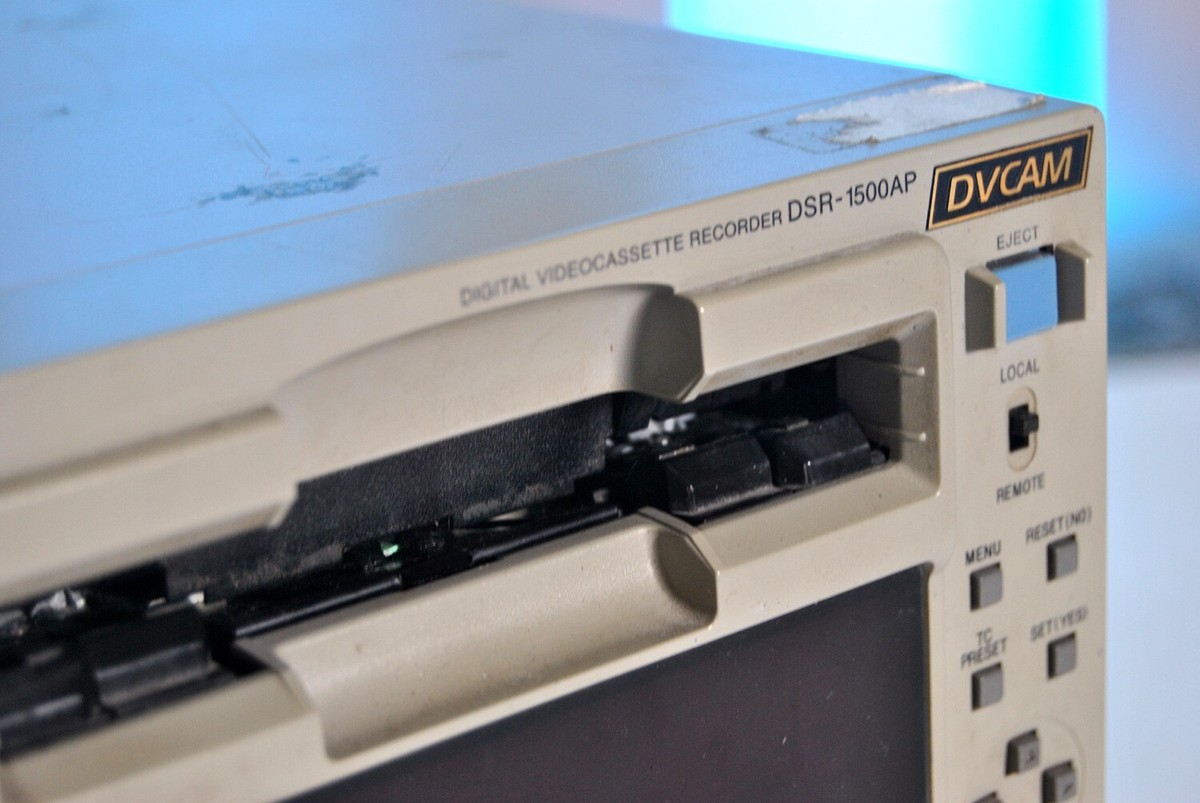 Sony DSR 1500AP DVCAM DV MiniDV Digital Tape Player Recorder