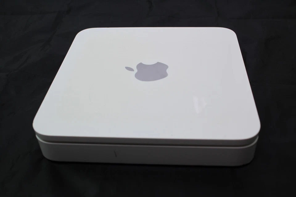 Apple Time Capsule Wi-Fi Router & Network Hard Drive 1 TB HD A1254 (68) - Image 3 of 4