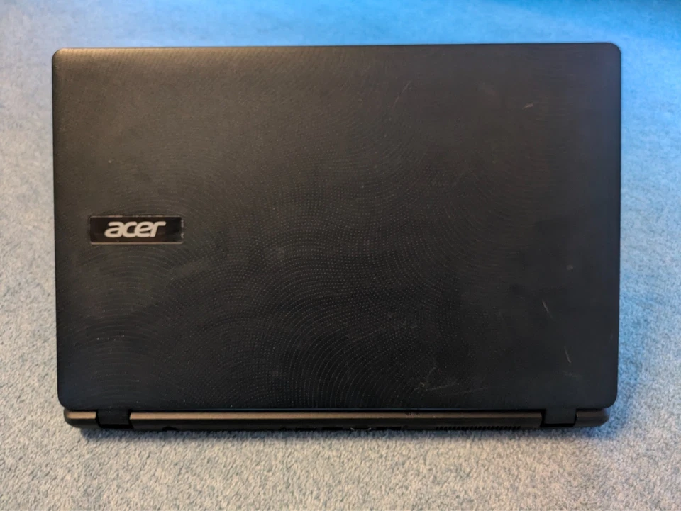 Top Zustand: Acer Extensa 2519 Series Laptop - 4GB RAM - Intel - 240 GB SSD - Bild 3 von 4