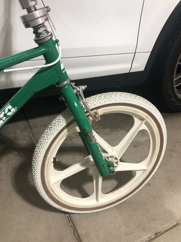 Kuwahara Bravo KT '86 Producido solo 1 año. BMX freestyle ultra raro. Survivor! Foto 3 de 4