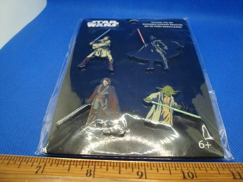 Funko STAR WARS Enamel Pin (Set Of 4) Darth Vader Obi-Wan Yoda Anakin NEW SEALED