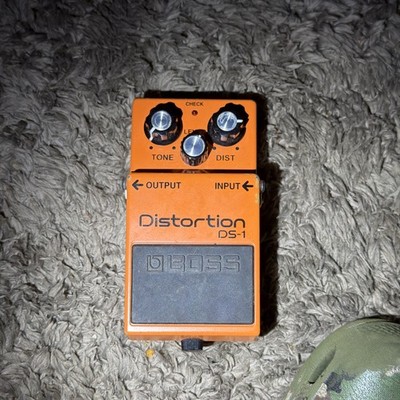 BOSS DS-1 Distortion Made in taiwan ACA Spec SN 156800 Guitar Effect Pedal