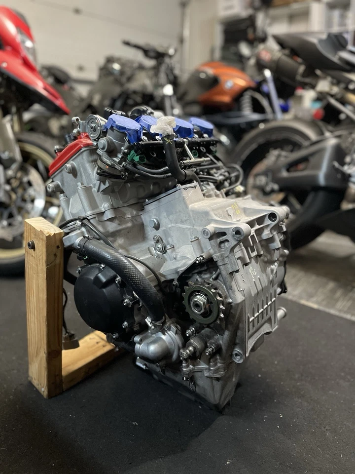 OEM 2016-2020 KAWASAKI NINJA ZX10 ZX10R MOTOR COMPLETO 9.000 MILHAS - Imagem 4 de 4