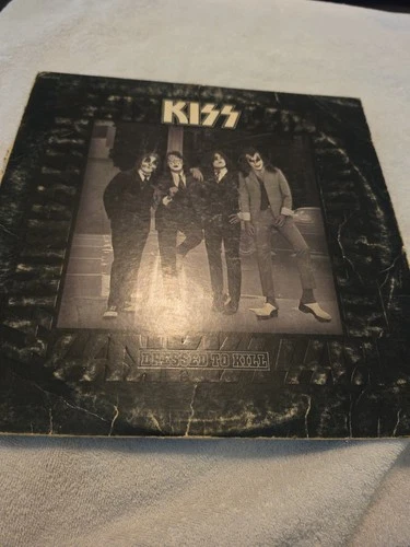 Vintage 1975 Kiss "Dressed To Kill" Vinyl Record Album Casablanca NBLP 7016